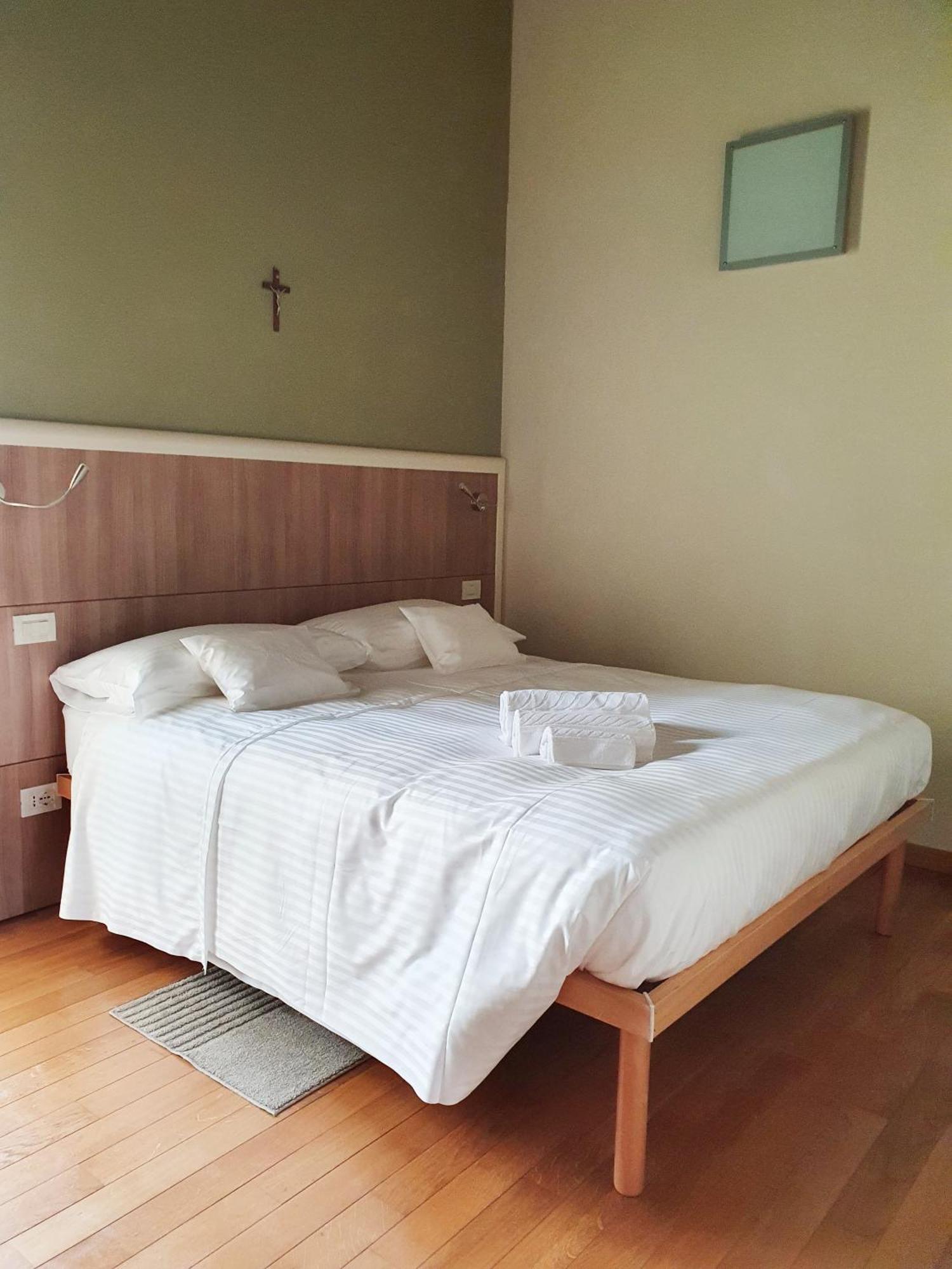 Osteria E Locanda Del Viaggiatore Russi Zimmer foto